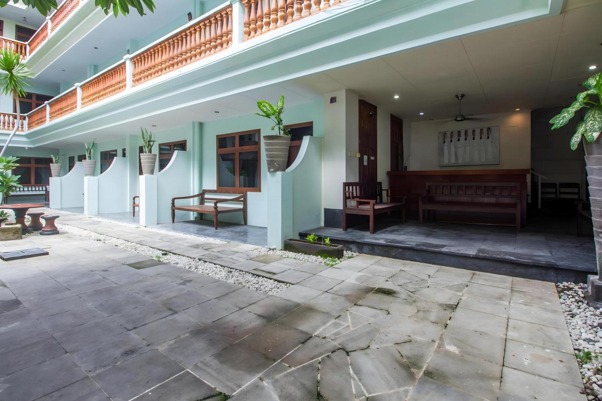 Capital O 93809 Wida Hotel Legian Exterior foto