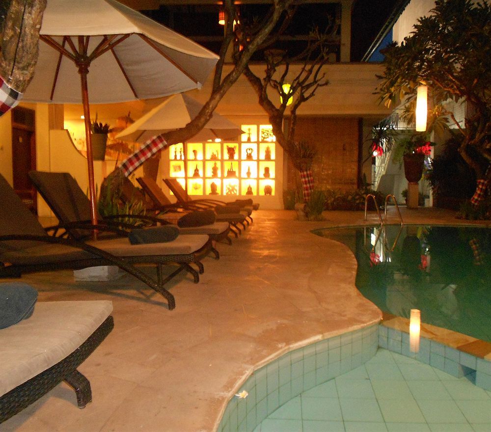Capital O 93809 Wida Hotel Legian Exterior foto