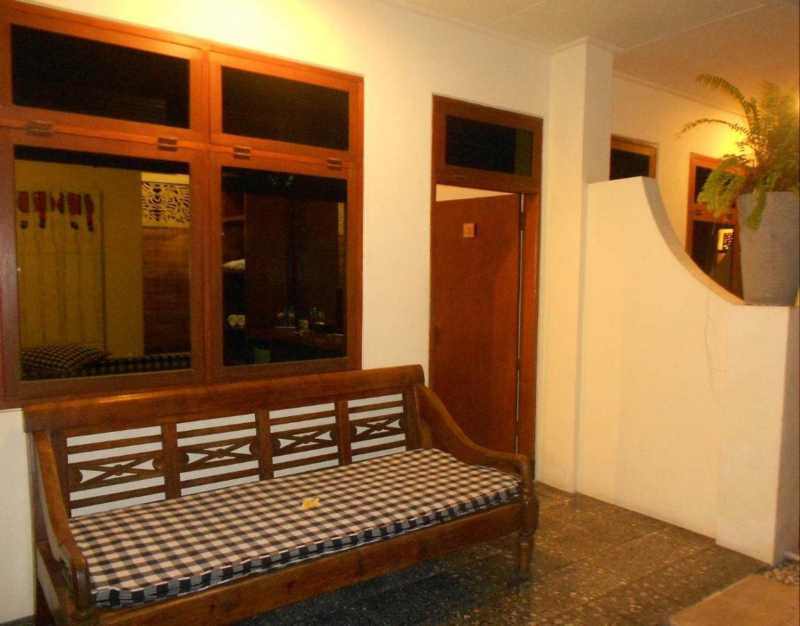 Capital O 93809 Wida Hotel Legian Exterior foto